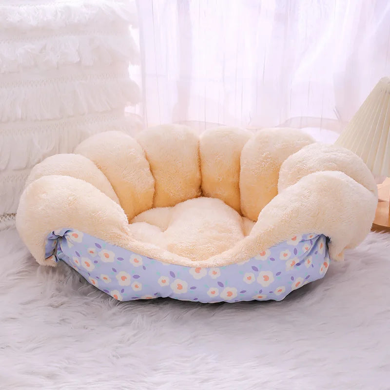 CozyPurr 2-in-1 Cat Sofa: Warmth & Comfort in Style